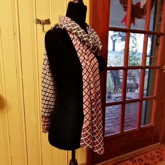The Limited 100% Rayon Plaid Scarf - Picture 2 of 6